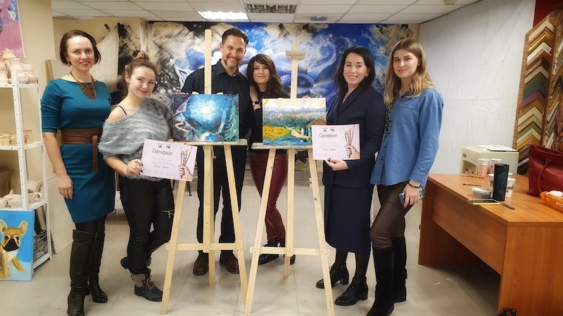 В Киеве успешно начался проект живописи и глубинной психологии